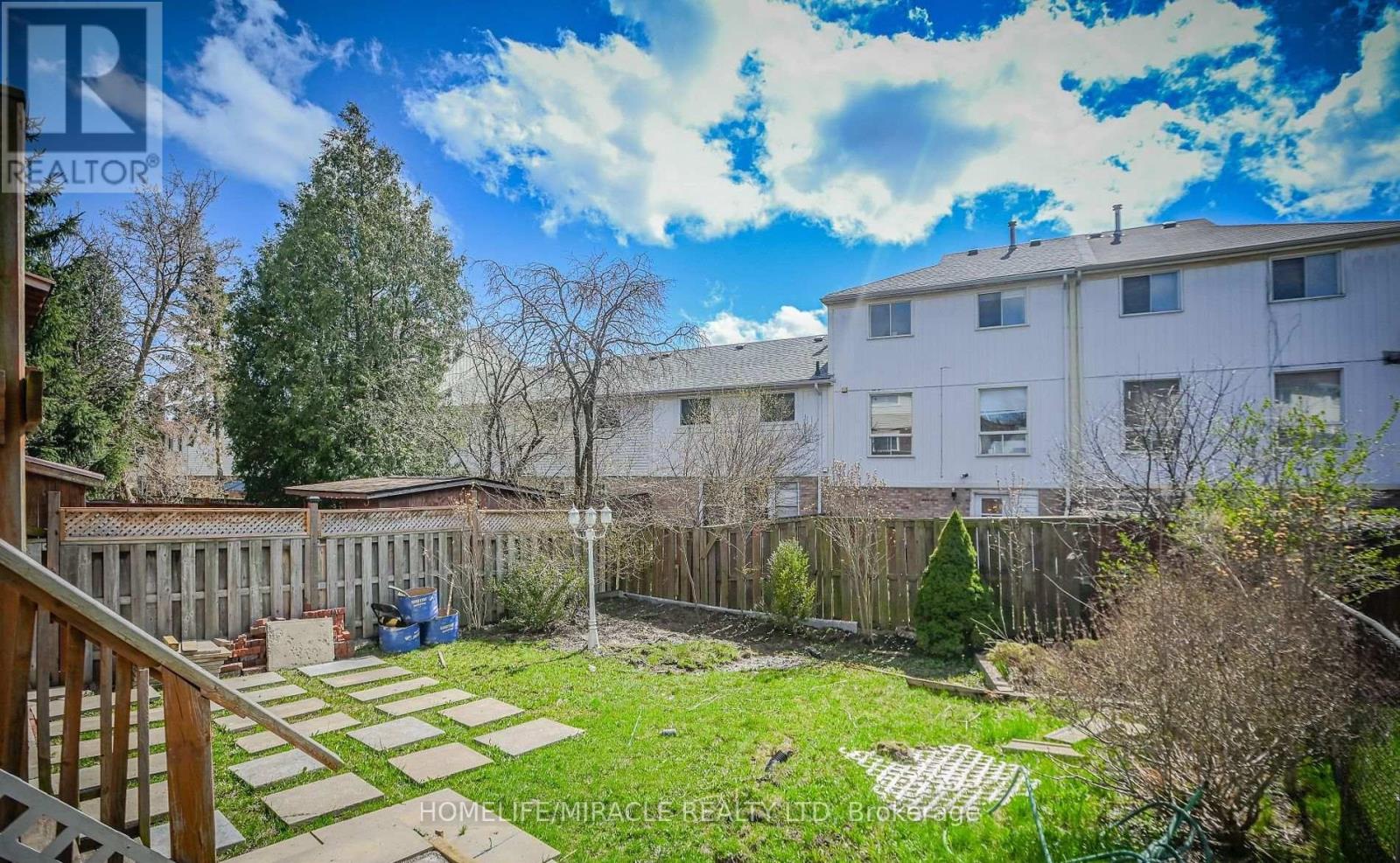 28 Peterson Court N, Brampton, Ontario  L6Z 1K6 - Photo 36 - W12643678