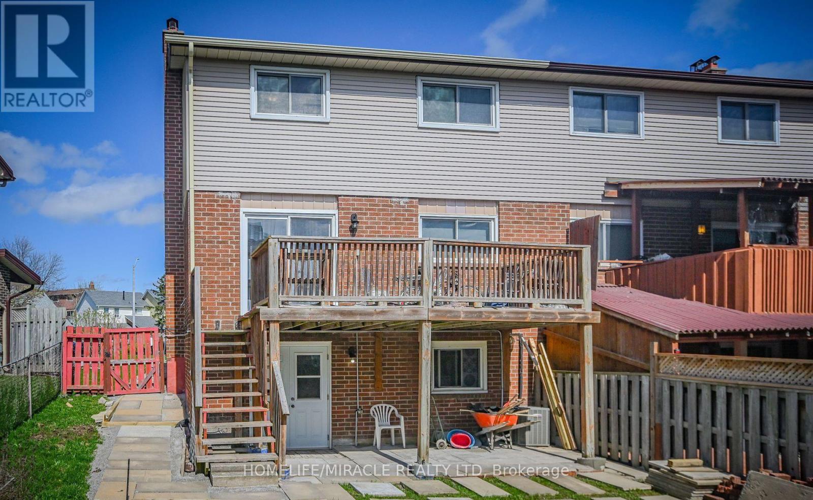 28 Peterson Court N, Brampton, Ontario  L6Z 1K6 - Photo 38 - W12643678