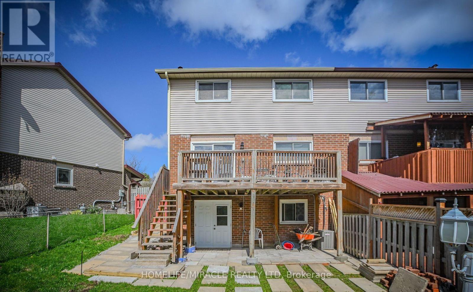 28 Peterson Court N, Brampton, Ontario  L6Z 1K6 - Photo 39 - W12643678