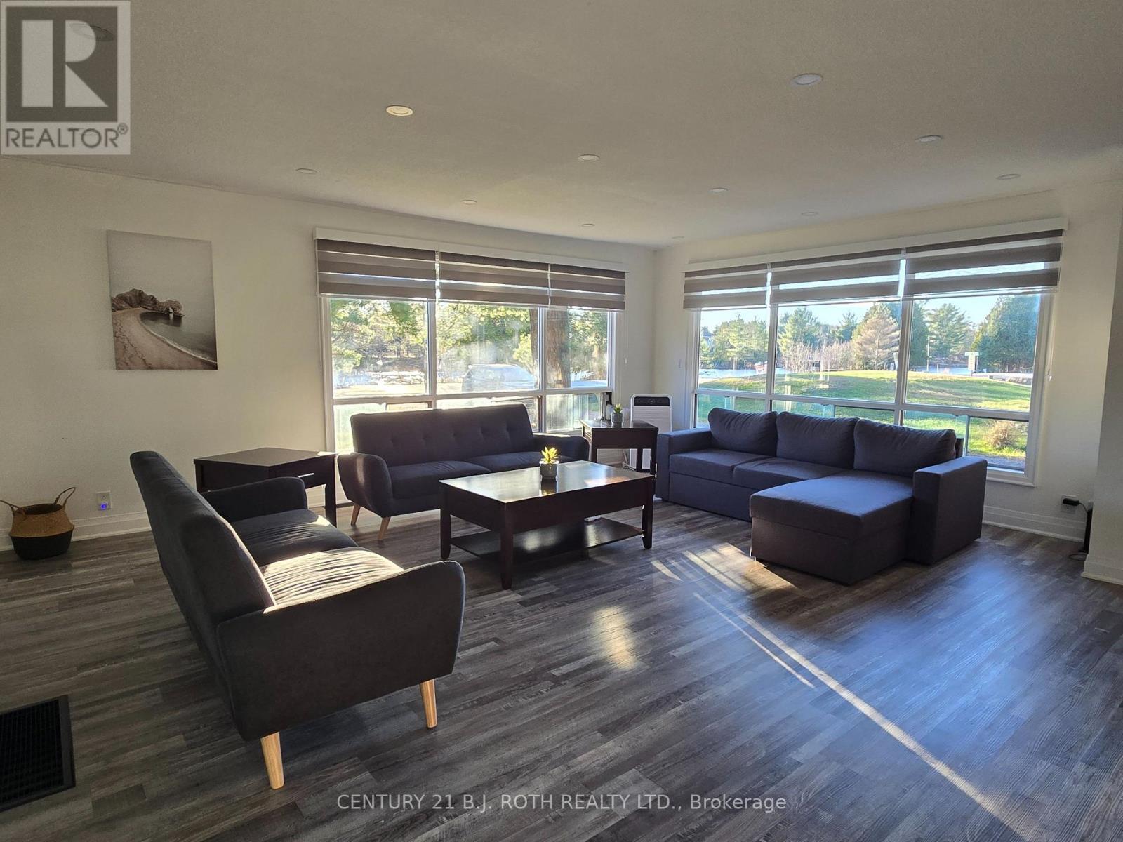 375 Santas Village Road, Bracebridge, Ontario  P1L 1W8 - Photo 16 - X12643668