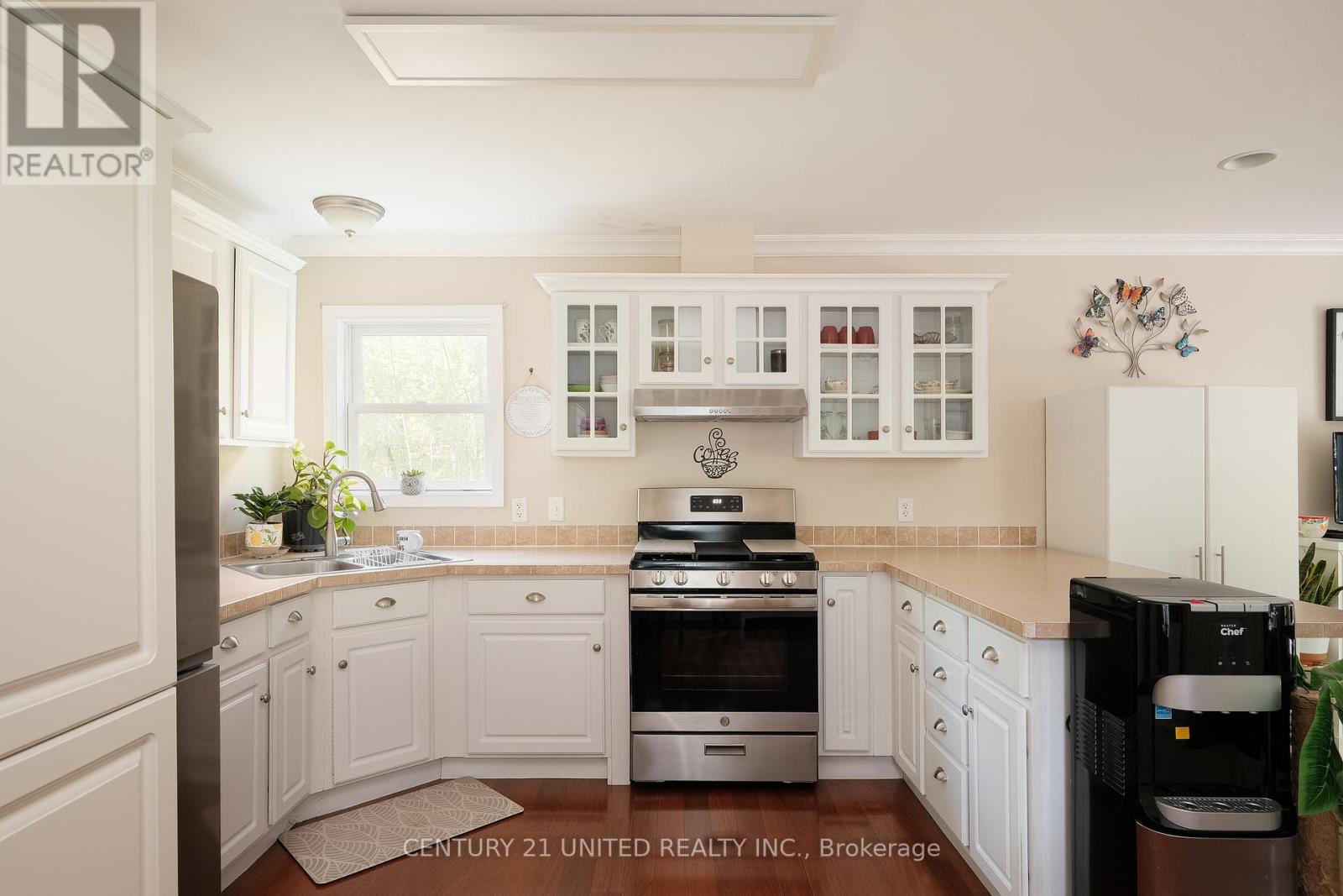 4 Rollies Bay Road E, Curve Lake First Nation 35, Ontario  K0L 1R0 - Photo 10 - X12643700