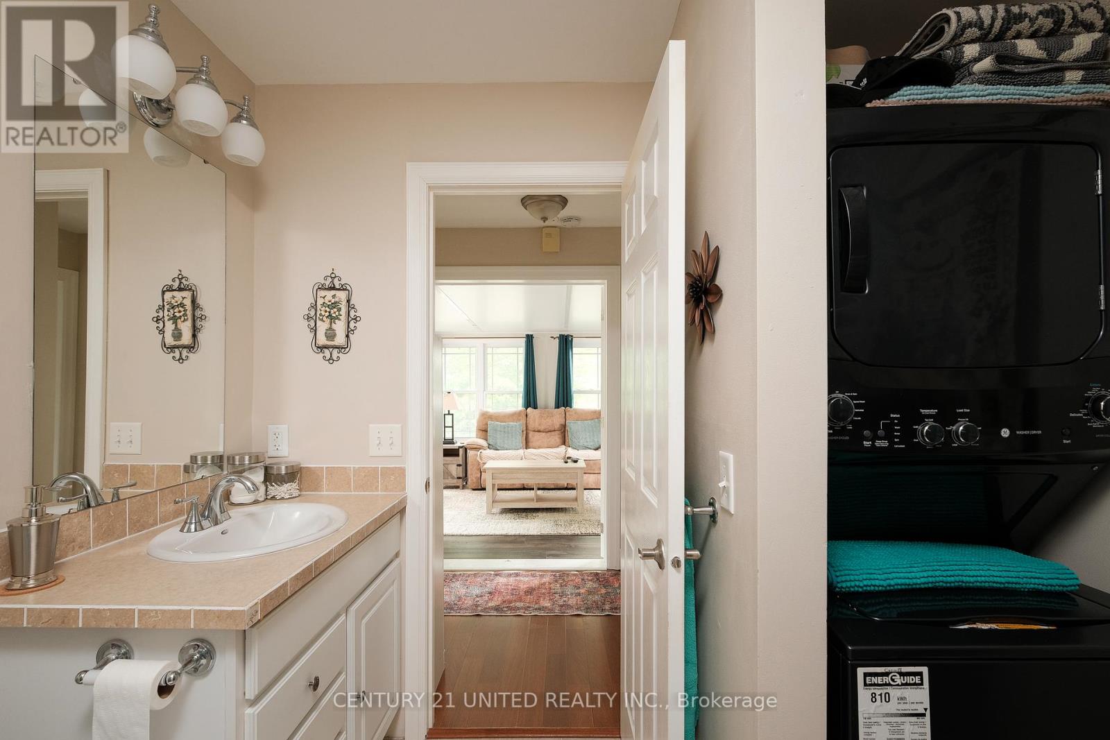 4 Rollies Bay Road E, Curve Lake First Nation 35, Ontario  K0L 1R0 - Photo 18 - X12643700