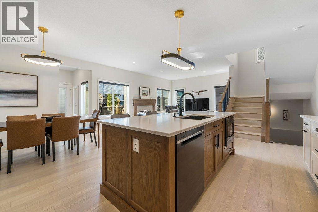 409 Shawnee Boulevard Sw, Calgary, Alberta  T2Y 0T4 - Photo 9 - A2263453