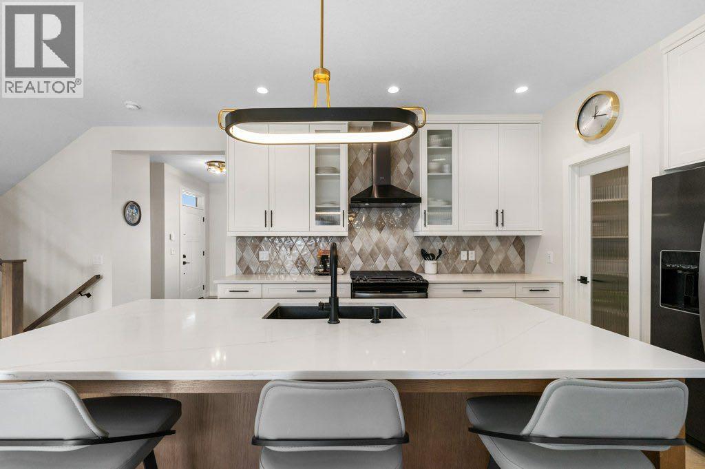 409 Shawnee Boulevard Sw, Calgary, Alberta  T2Y 0T4 - Photo 8 - A2263453