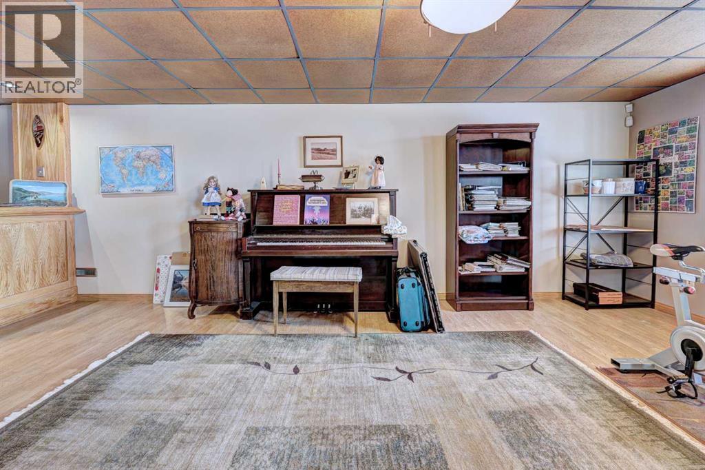 73 Cresthaven View Sw, Calgary, Alberta  T3B 5Y2 - Photo 35 - A2273475