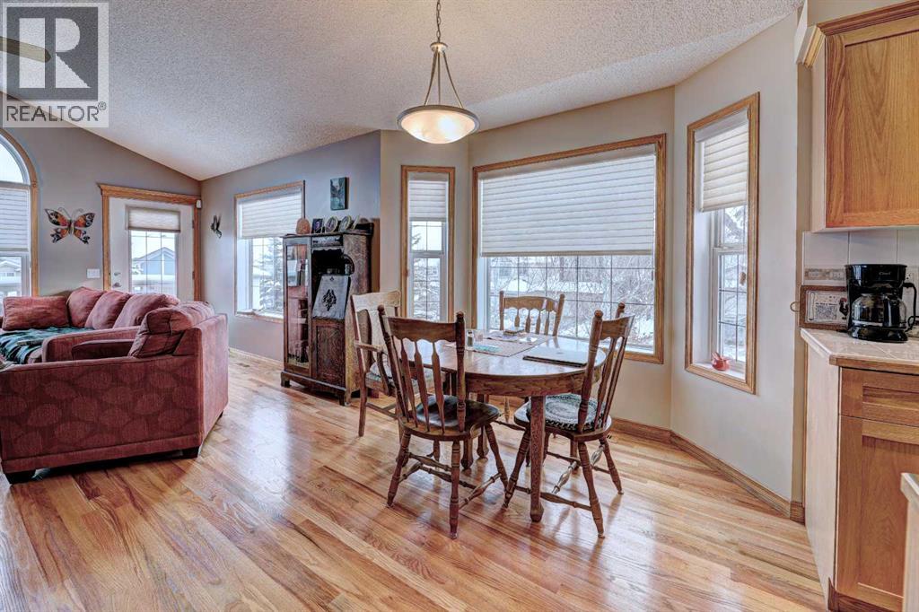 73 Cresthaven View Sw, Calgary, Alberta  T3B 5Y2 - Photo 17 - A2273475