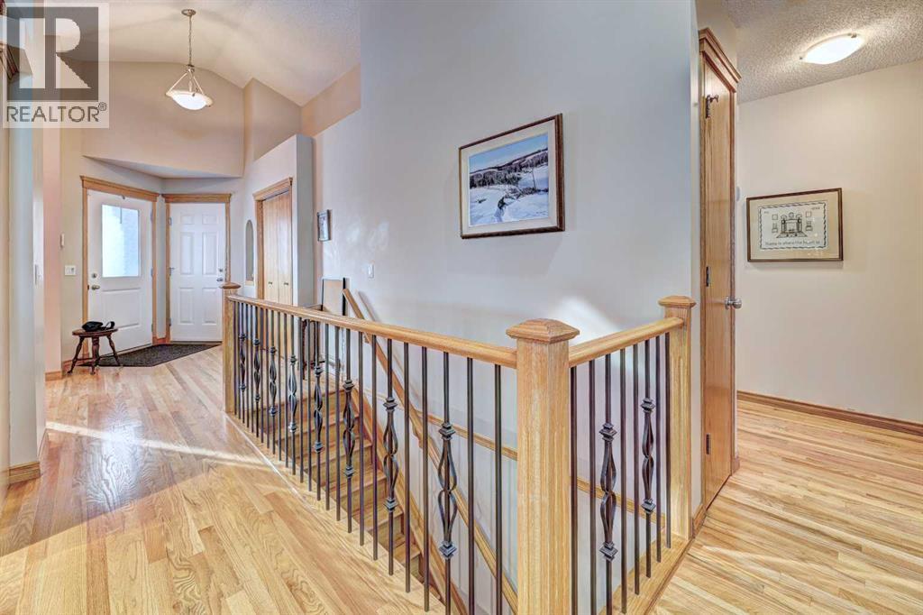 73 Cresthaven View Sw, Calgary, Alberta  T3B 5Y2 - Photo 23 - A2273475