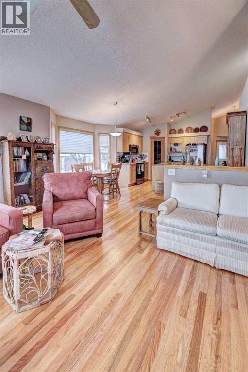 73 Cresthaven View Sw, Calgary, Alberta  T3B 5Y2 - Photo 20 - A2273475