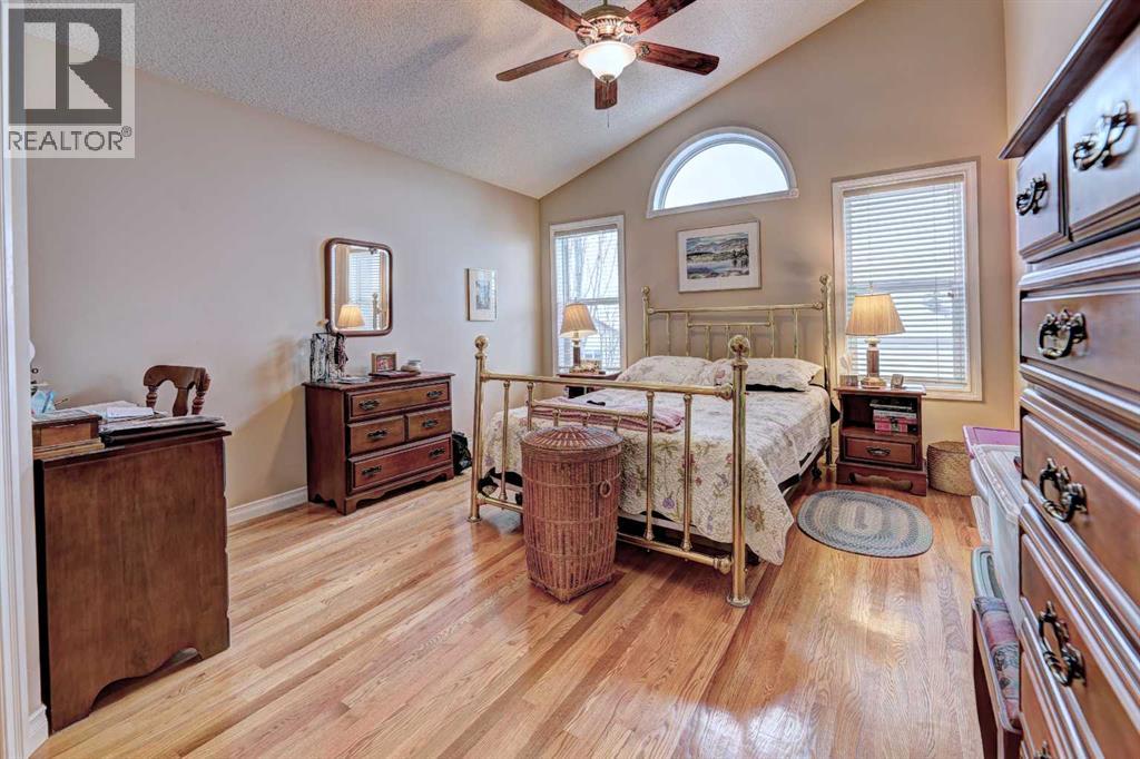 73 Cresthaven View Sw, Calgary, Alberta  T3B 5Y2 - Photo 26 - A2273475