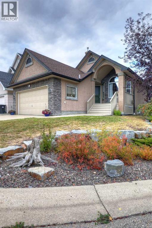 73 Cresthaven View Sw, Calgary, Alberta  T3B 5Y2 - Photo 2 - A2273475