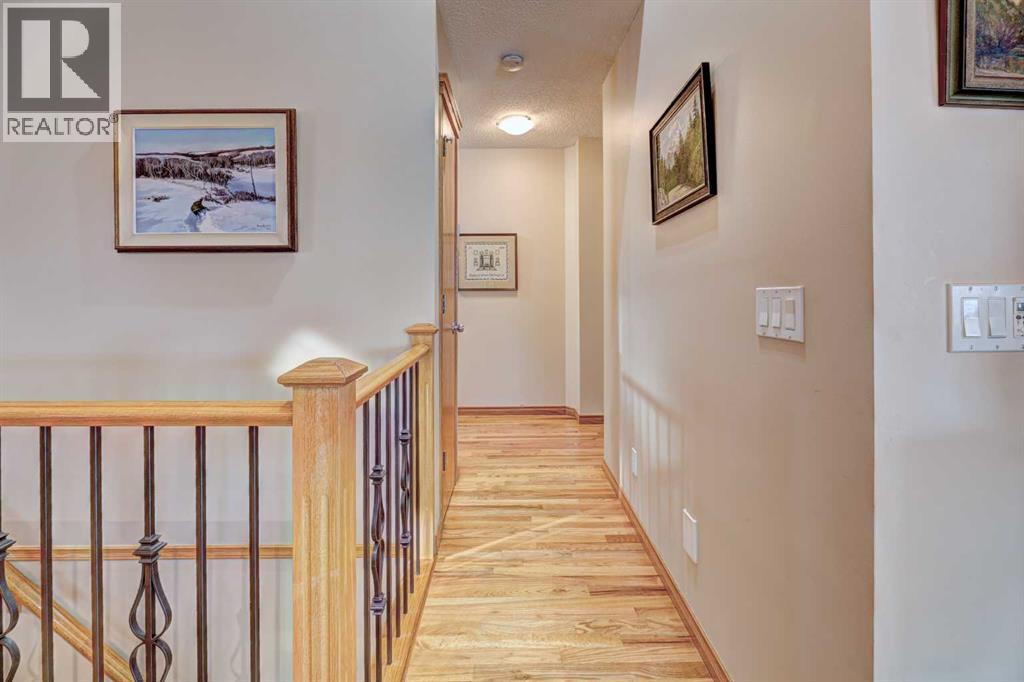 73 Cresthaven View Sw, Calgary, Alberta  T3B 5Y2 - Photo 24 - A2273475