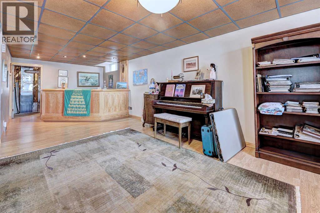 73 Cresthaven View Sw, Calgary, Alberta  T3B 5Y2 - Photo 37 - A2273475