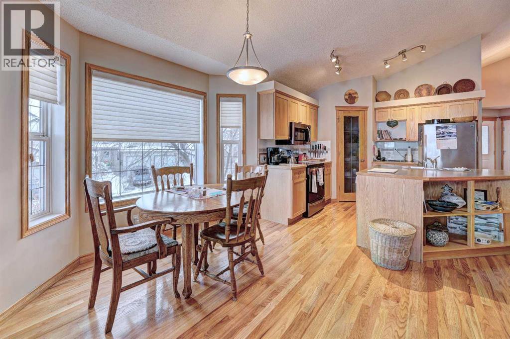 73 Cresthaven View Sw, Calgary, Alberta  T3B 5Y2 - Photo 18 - A2273475