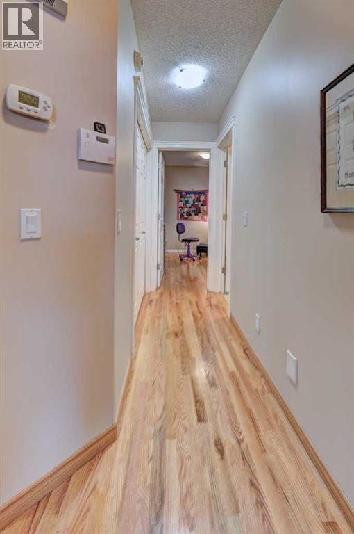 73 Cresthaven View Sw, Calgary, Alberta  T3B 5Y2 - Photo 29 - A2273475