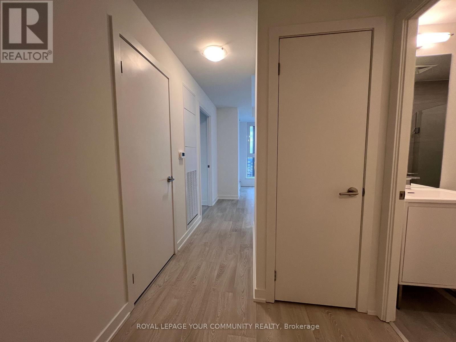 2020 - 1 Quarrington Lane, Toronto, Ontario  M3C 0S4 - Photo 8 - C12642510