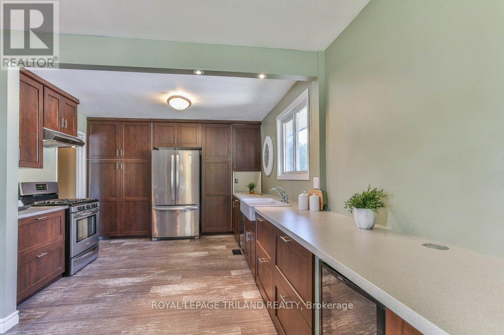 41 Fox Mill Court, London South, Ontario  N6J 2B7 - Photo 10 - X12643730