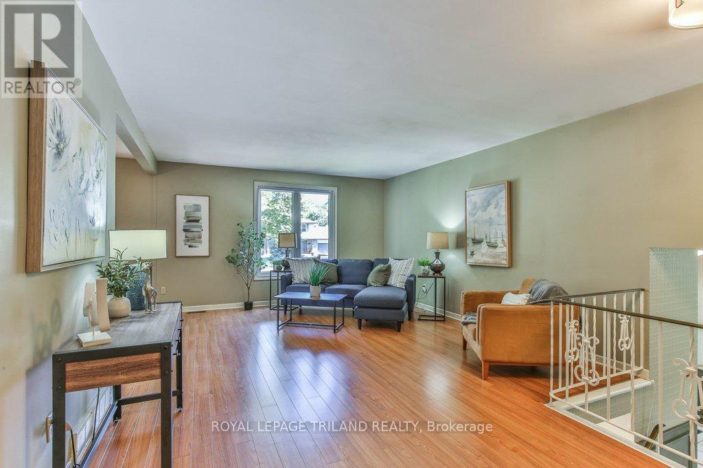 41 Fox Mill Court, London South, Ontario  N6J 2B7 - Photo 5 - X12643730