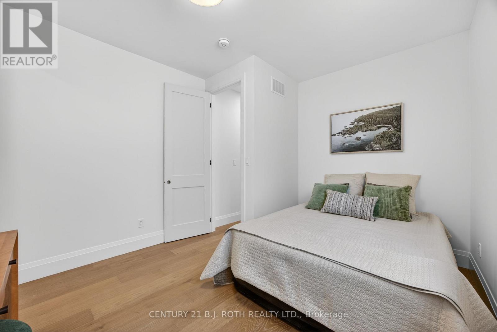 75 Vancouver Street, Barrie, Ontario  L4M 4M2 - Photo 20 - S12406711