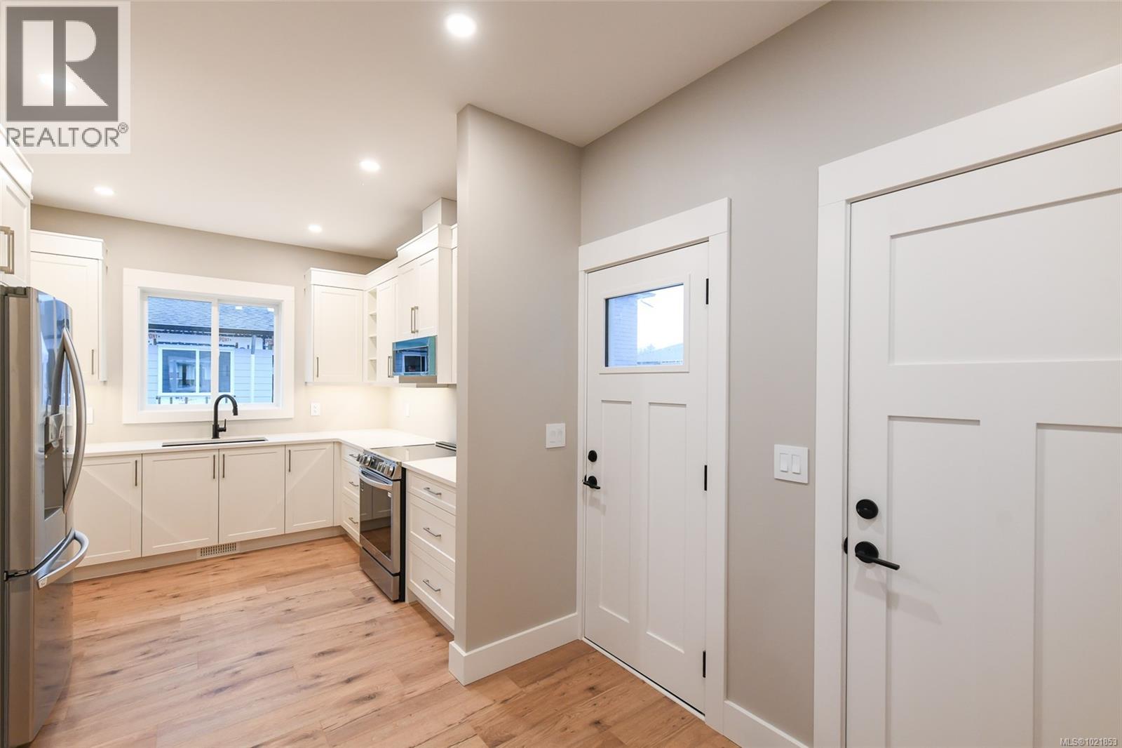 A 2317 Mcdonald Rd, Comox, British Columbia  V9M 0C8 - Photo 7 - 1021853