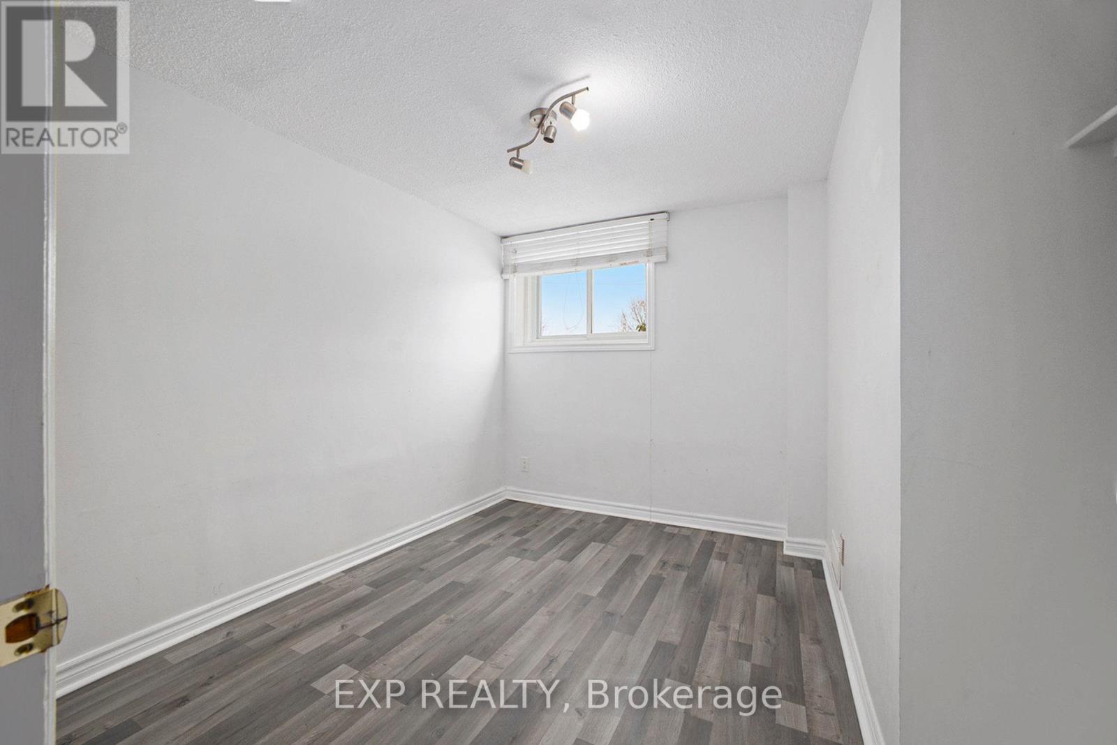 159 Castlefrank Road, Ottawa, Ontario  K2L 1T3 - Photo 10 - X12643752