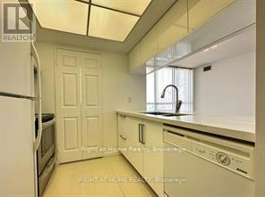 1210 - 285 Enfield Place, Mississauga, Ontario  L5B 3Y6 - Photo 4 - W12643712