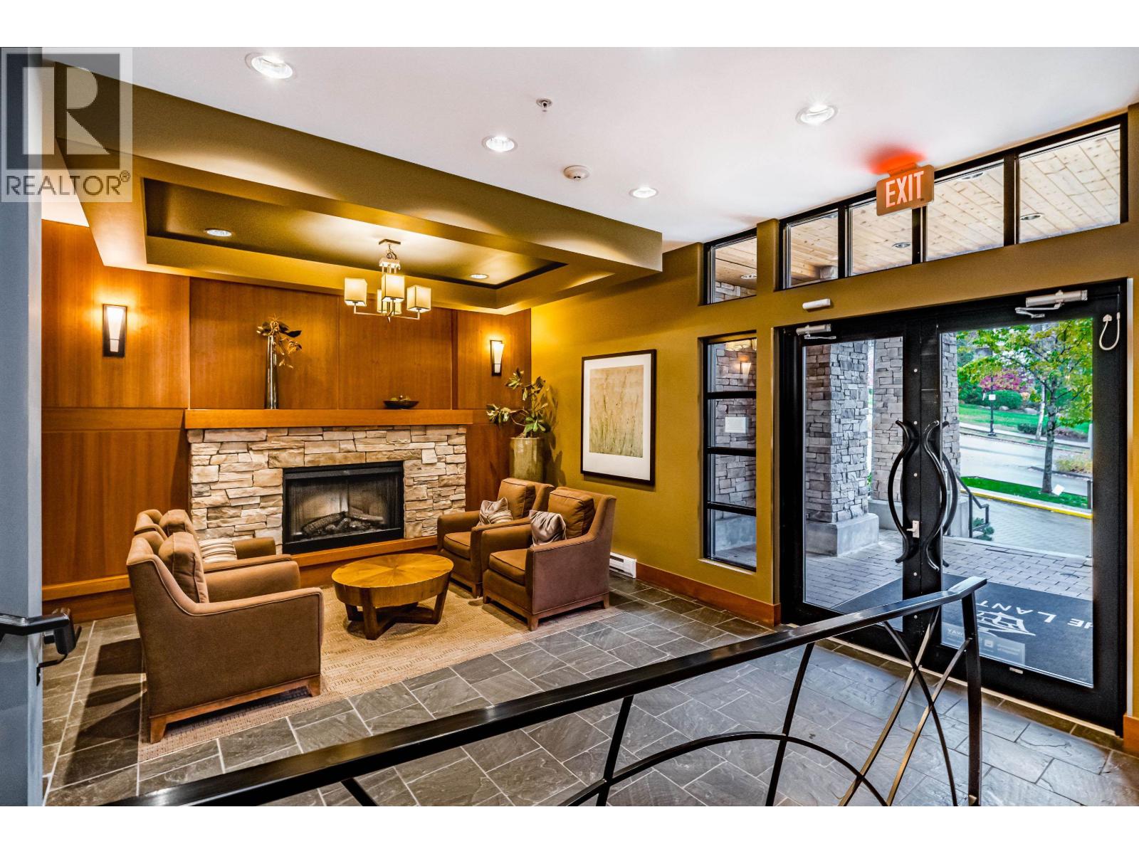 413 1330 Genest Way, Coquitlam, British Columbia  V3E 0A4 - Photo 3 - R3074427