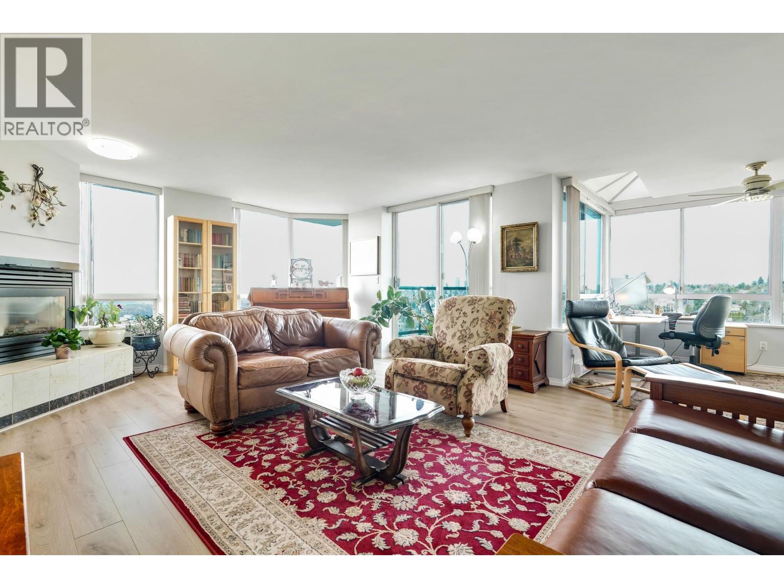 2003 121 Tenth Street, New Westminster, British Columbia  V3M 3X7 - Photo 5 - R3074563