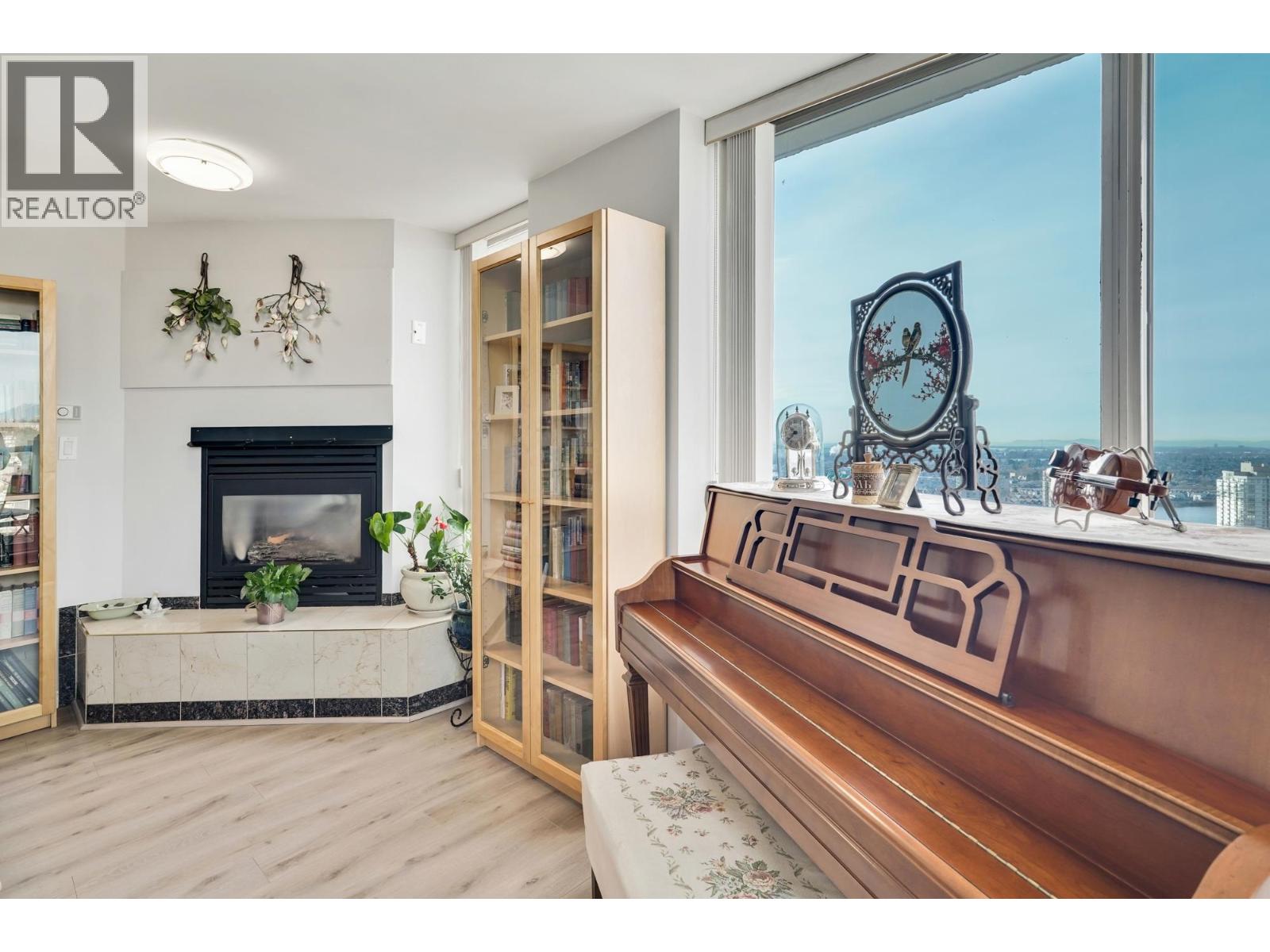 2003 121 Tenth Street, New Westminster, British Columbia  V3M 3X7 - Photo 7 - R3074563