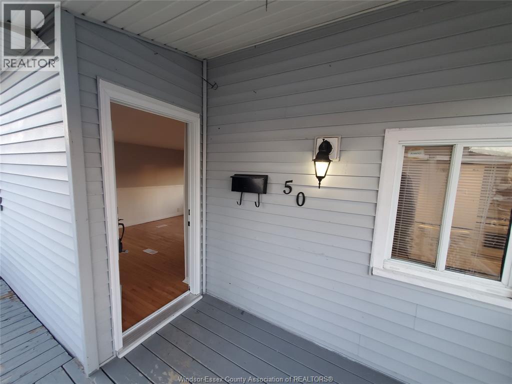 50 Regina, Lakeshore, Ontario  N8N 2P5 - Photo 7 - 25031911