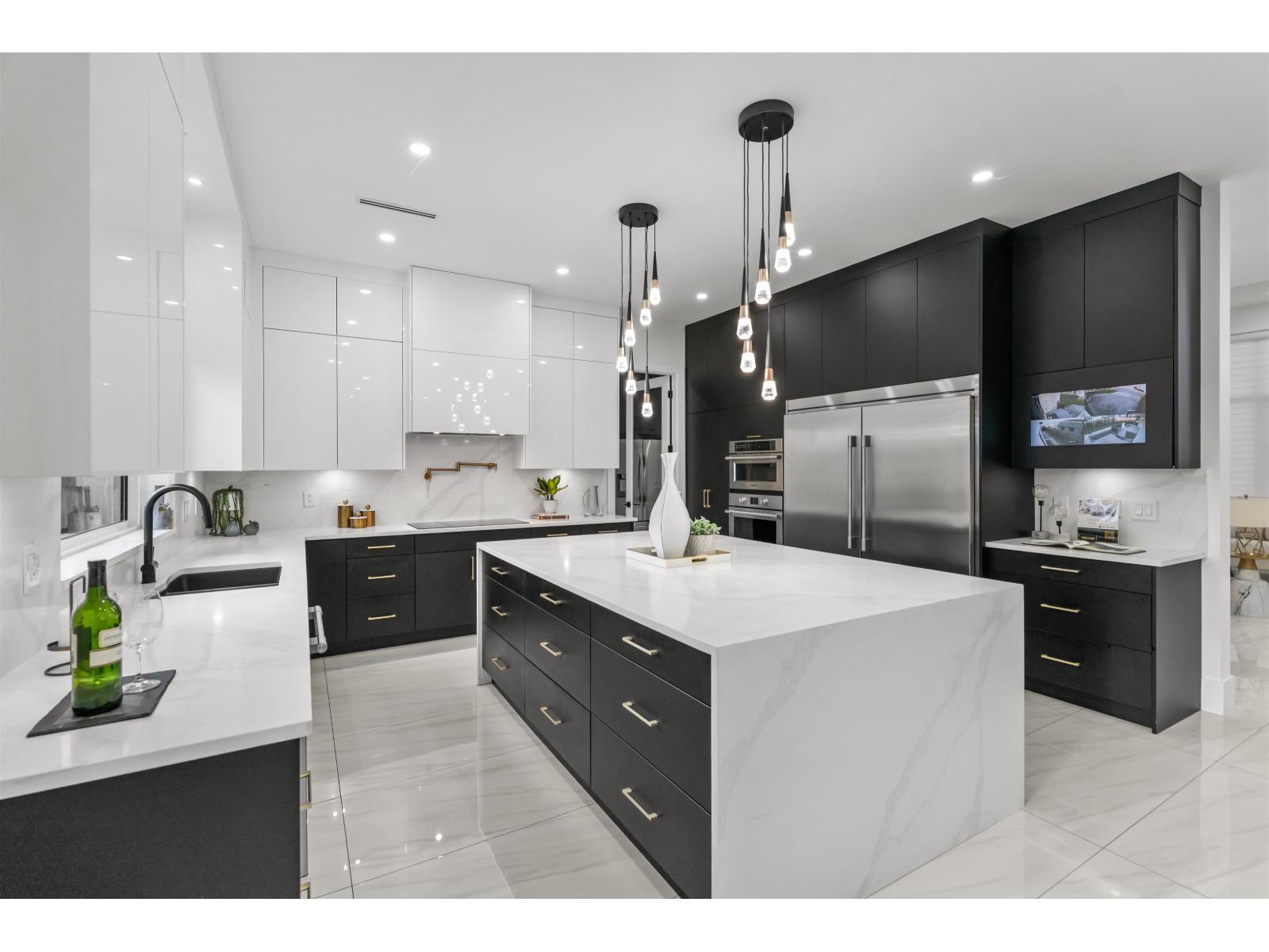 18446 68a Avenue, Surrey, British Columbia  V3S 9H9 - Photo 13 - R3074505