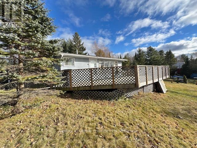 9 Martha Drive, Mckellar, Ontario  P0G 1C0 - Photo 2 - X12643704