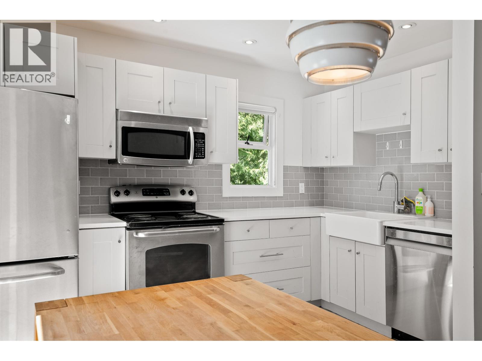 6716 Crabapple Drive, Whistler, British Columbia  V8E 0C5 - Photo 4 - R3073487