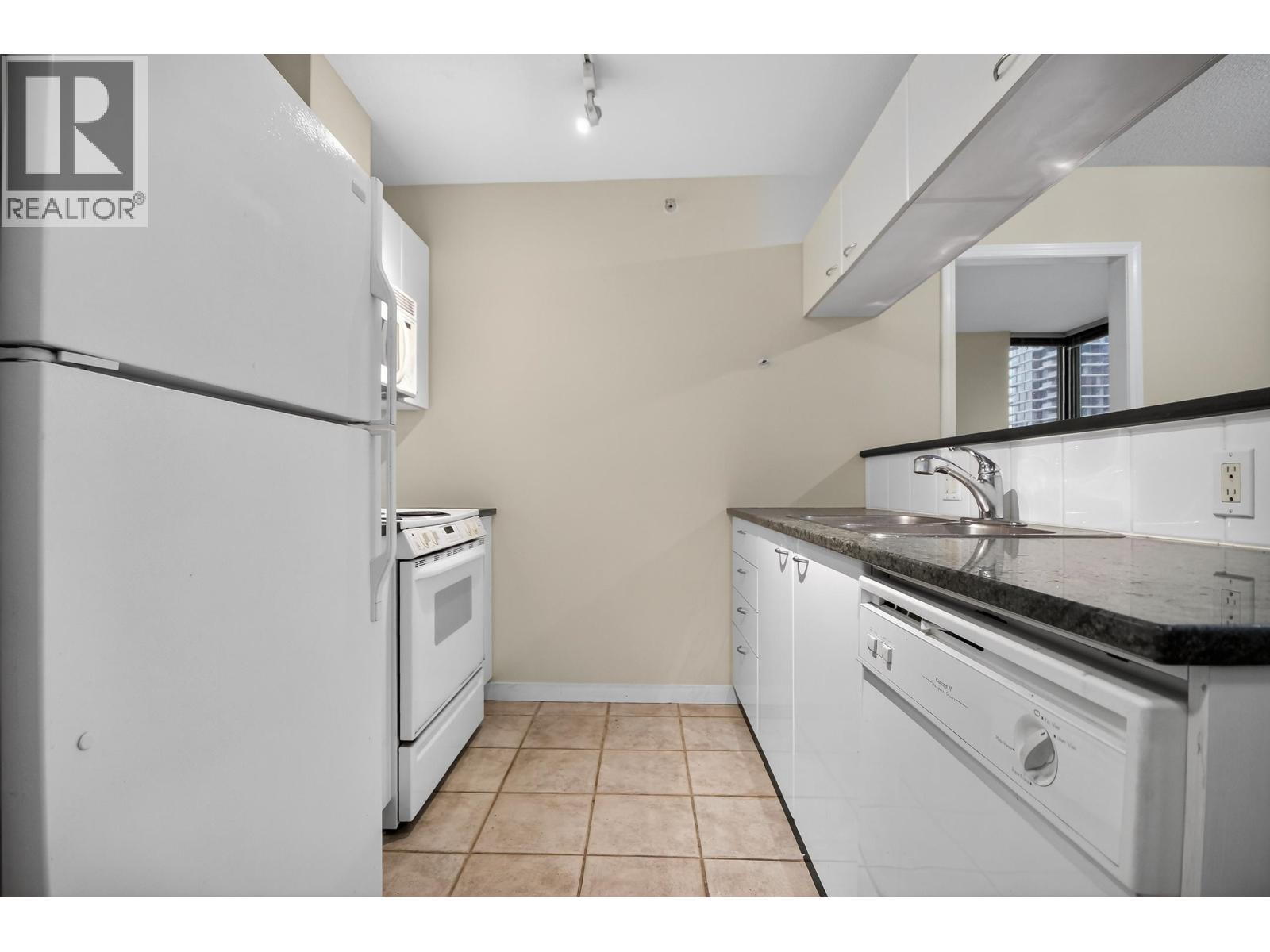 801 1367 Alberni Street, Vancouver, British Columbia  V6E 4R9 - Photo 3 - R3074561