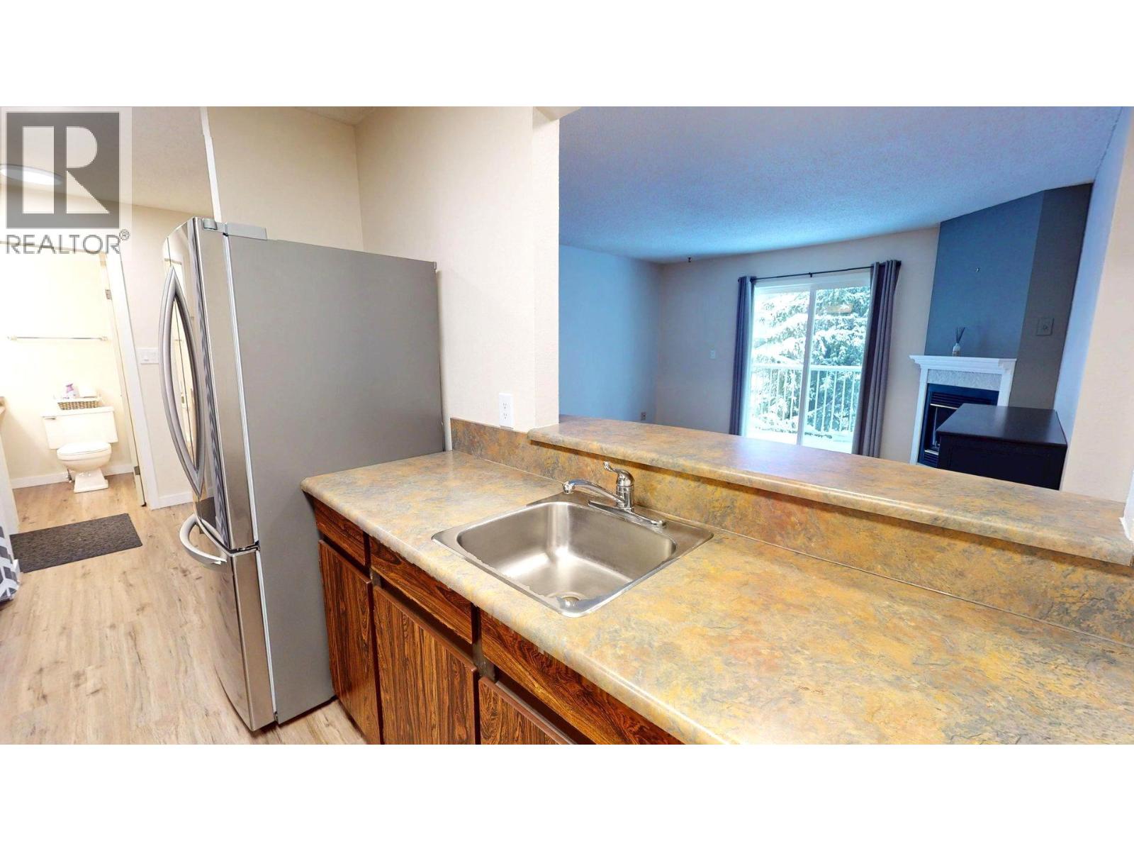 1802 Alpine Drive Unit# 302b, Elkford, British Columbia  V0B 1H0 - Photo 6 - 10371369