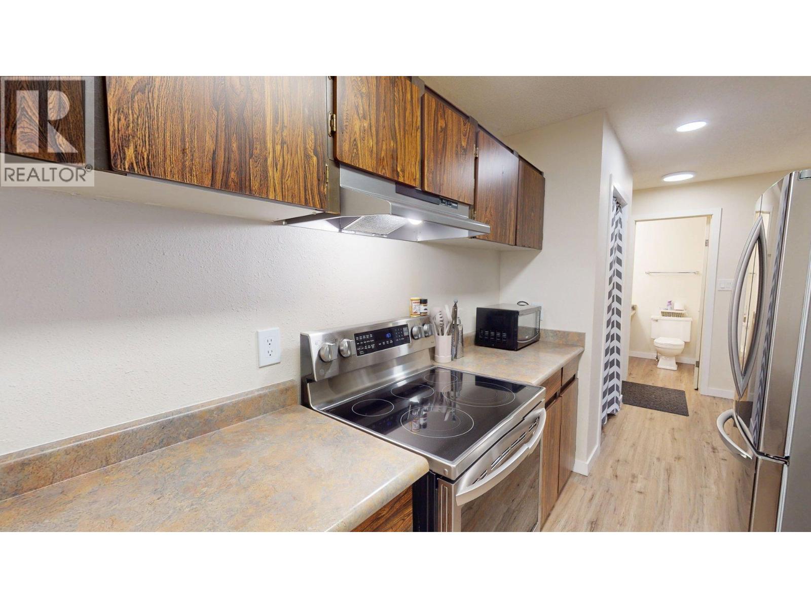 1802 Alpine Drive Unit# 302b, Elkford, British Columbia  V0B 1H0 - Photo 7 - 10371369