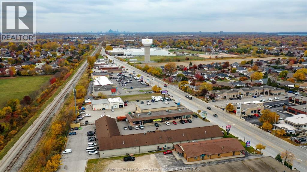 13163 Tecumseh Road East, Tecumseh, Ontario  N8N 3T4 - Photo 15 - 25031908