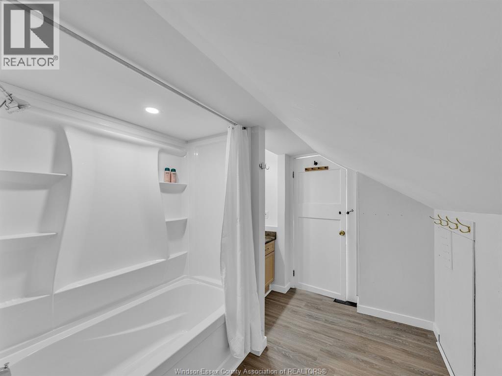 1453 Marentette, Windsor, Ontario N8X 4E2 - Photo 28 - 25031877