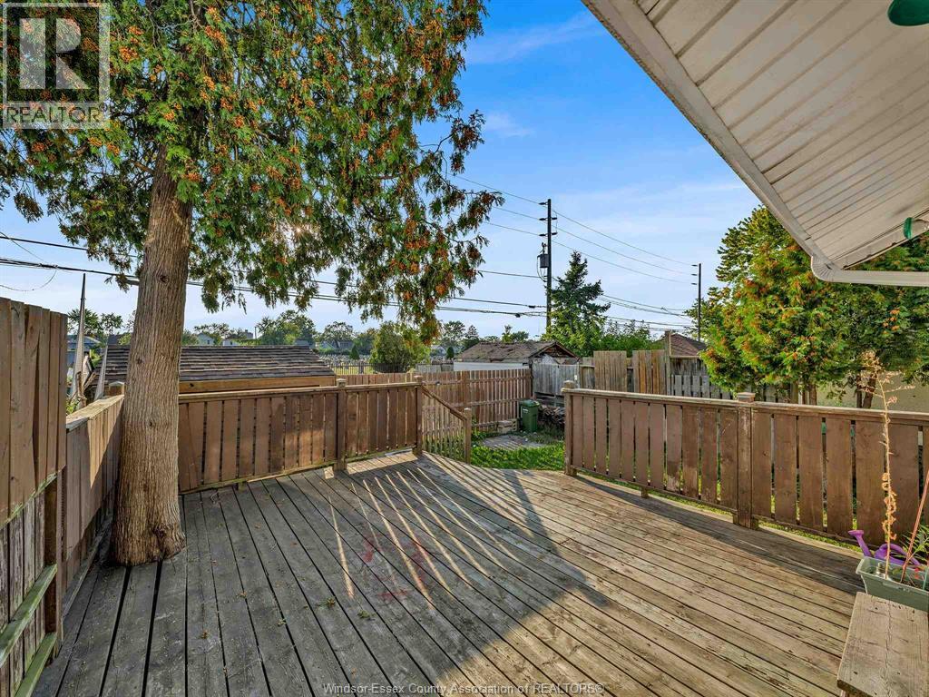 1453 Marentette, Windsor, Ontario N8X 4E2 - Photo 39 - 25031877