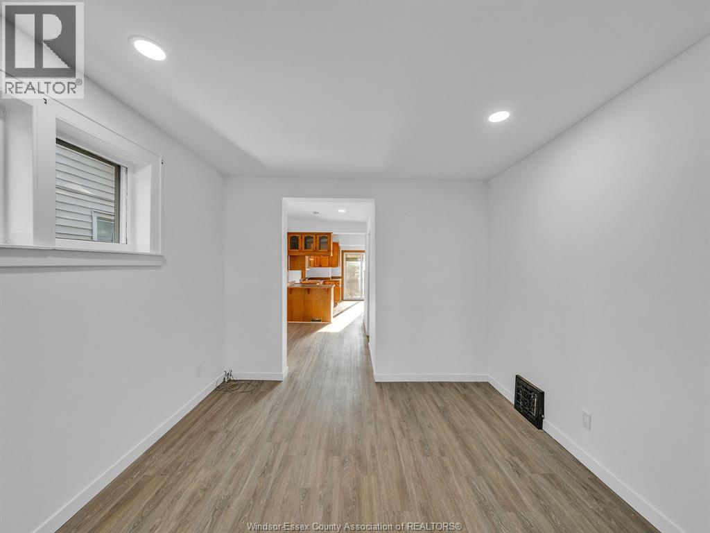 1453 Marentette, Windsor, Ontario N8X 4E2 - Photo 6 - 25031877