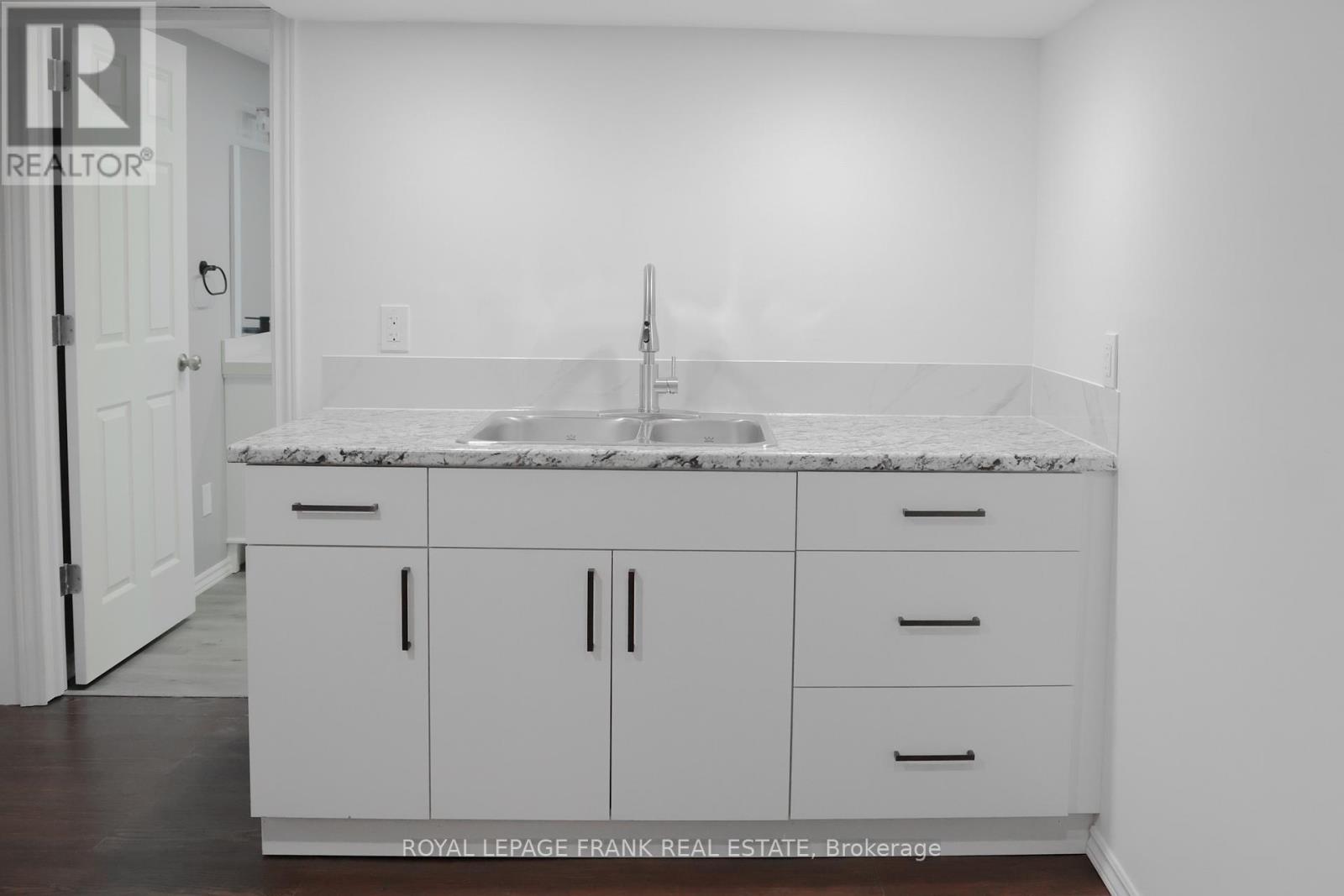 1 Crescent Court, Kawartha Lakes, Ontario  K9V 3Y8 - Photo 18 - X12643588