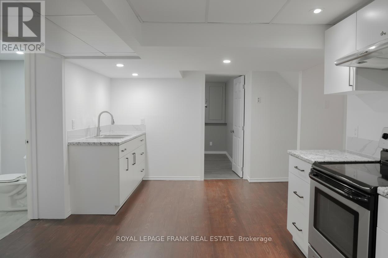 1 Crescent Court, Kawartha Lakes, Ontario  K9V 3Y8 - Photo 5 - X12643588