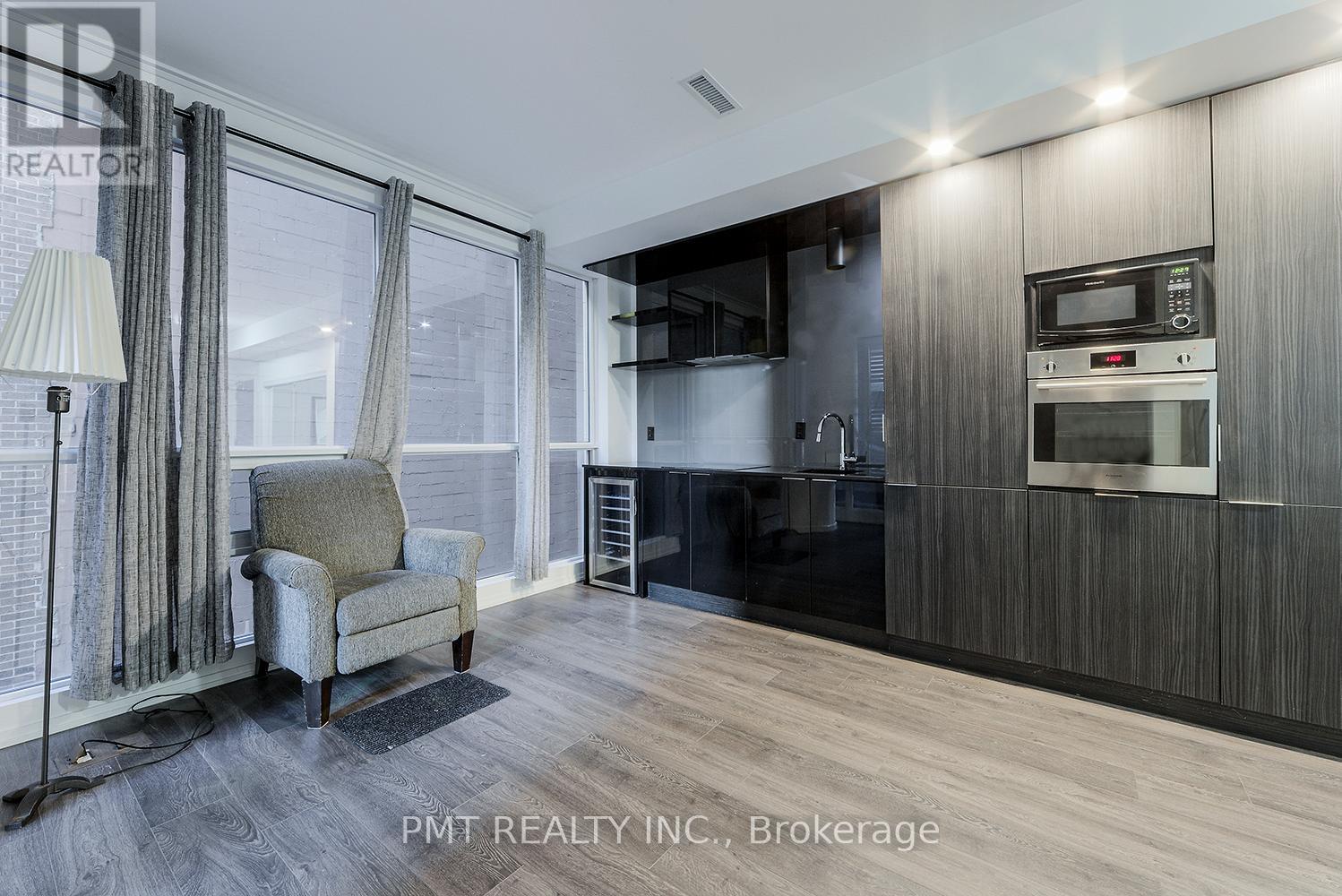 403 - 70 Temperance Street, Toronto, Ontario  M5H 4E8 - Photo 3 - C12643714