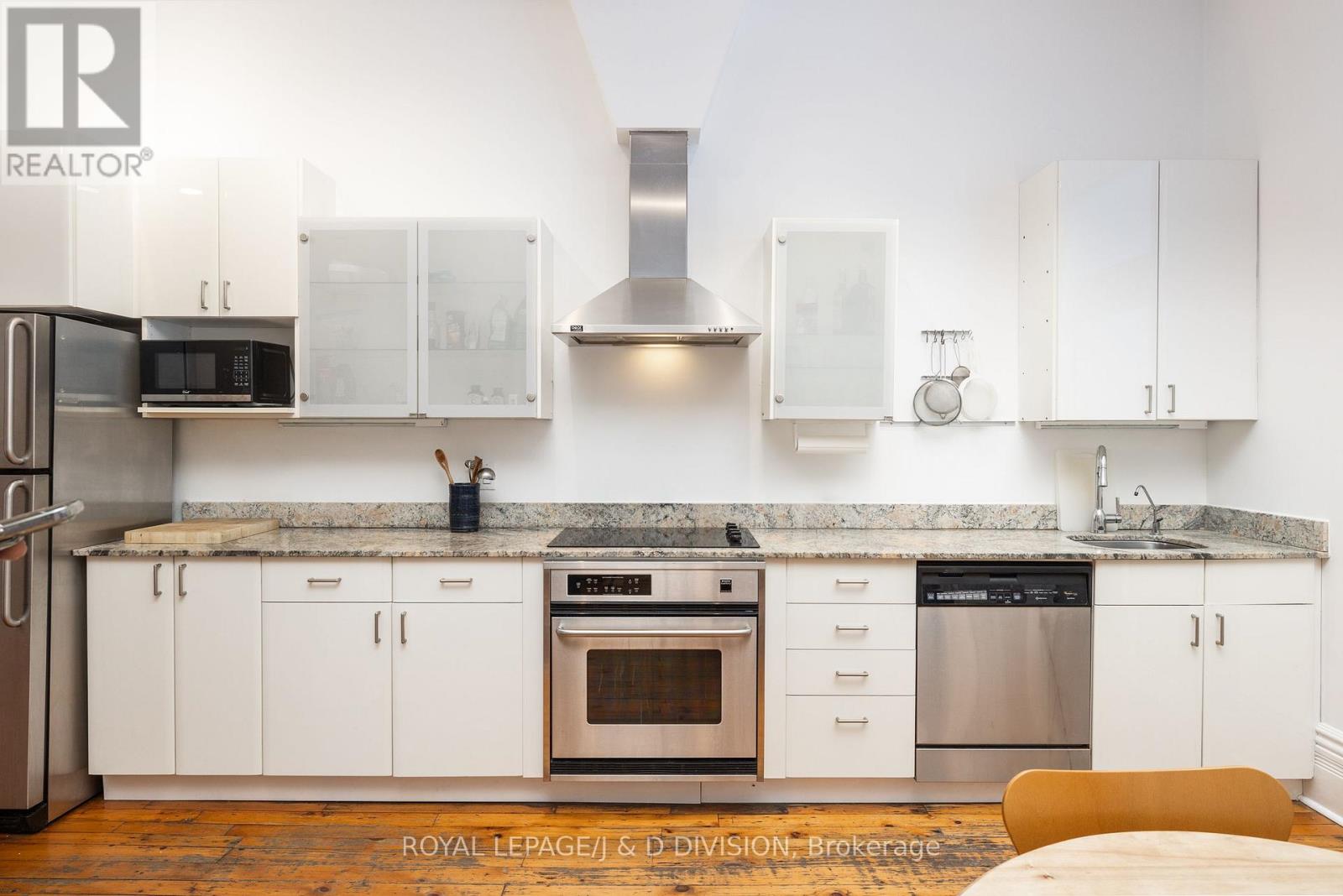 187 Crawford Street, Toronto, Ontario  M6J 2V5 - Photo 10 - C12643722