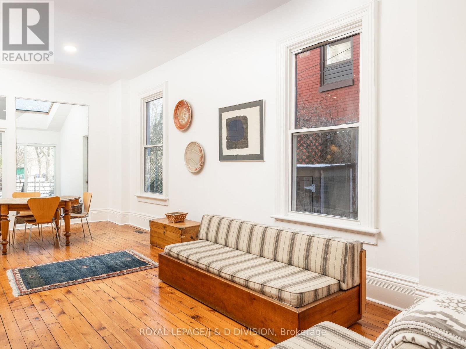 187 Crawford Street, Toronto, Ontario  M6J 2V5 - Photo 2 - C12643722