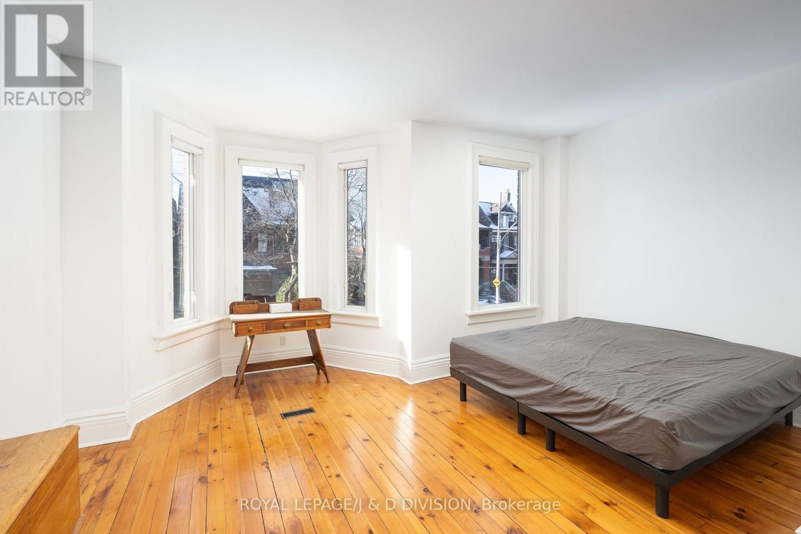 187 Crawford Street, Toronto, Ontario  M6J 2V5 - Photo 36 - C12643722