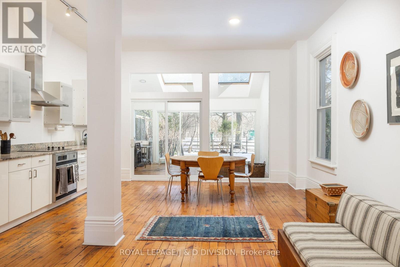 187 Crawford Street, Toronto, Ontario  M6J 2V5 - Photo 4 - C12643722