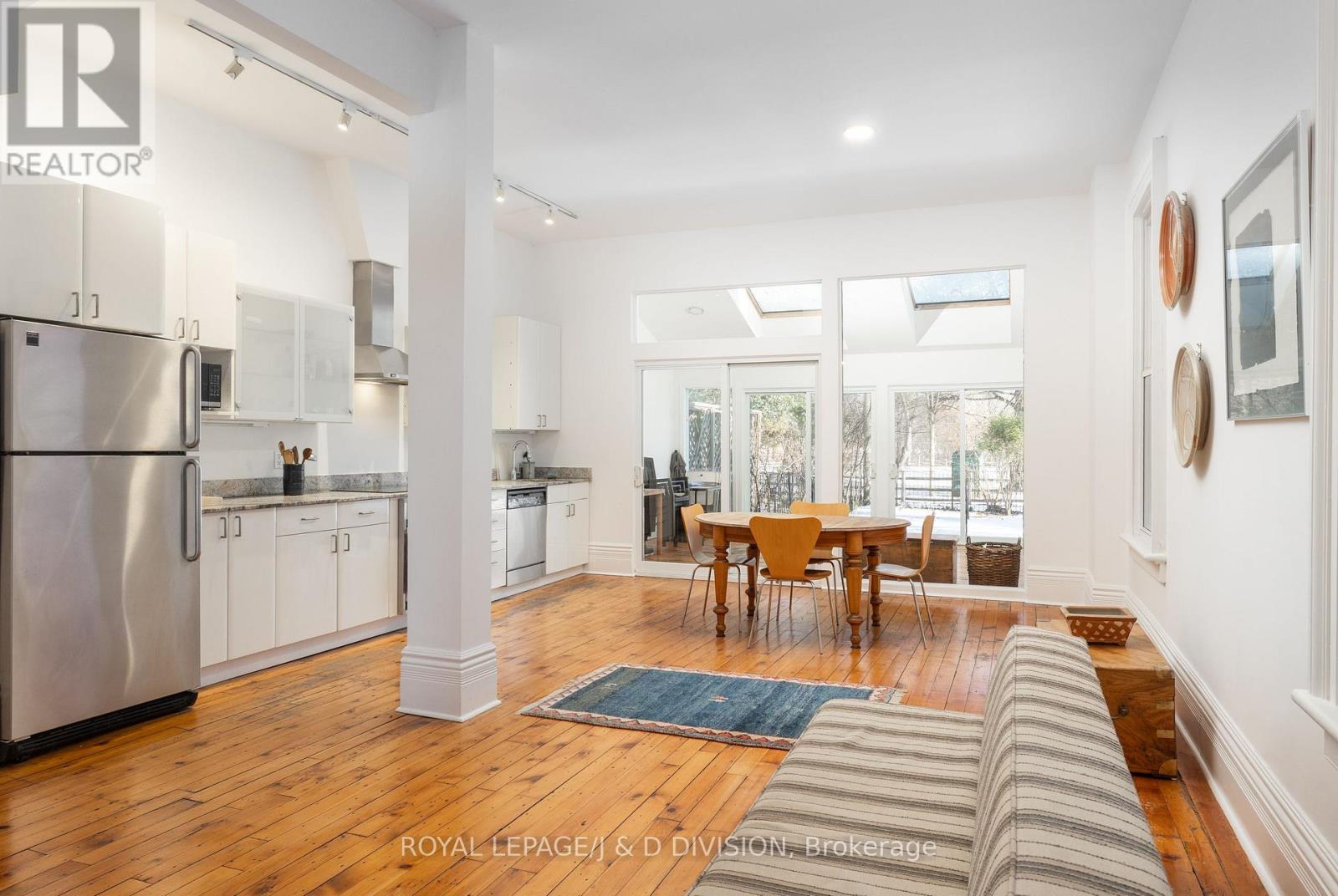 187 Crawford Street, Toronto, Ontario  M6J 2V5 - Photo 5 - C12643722