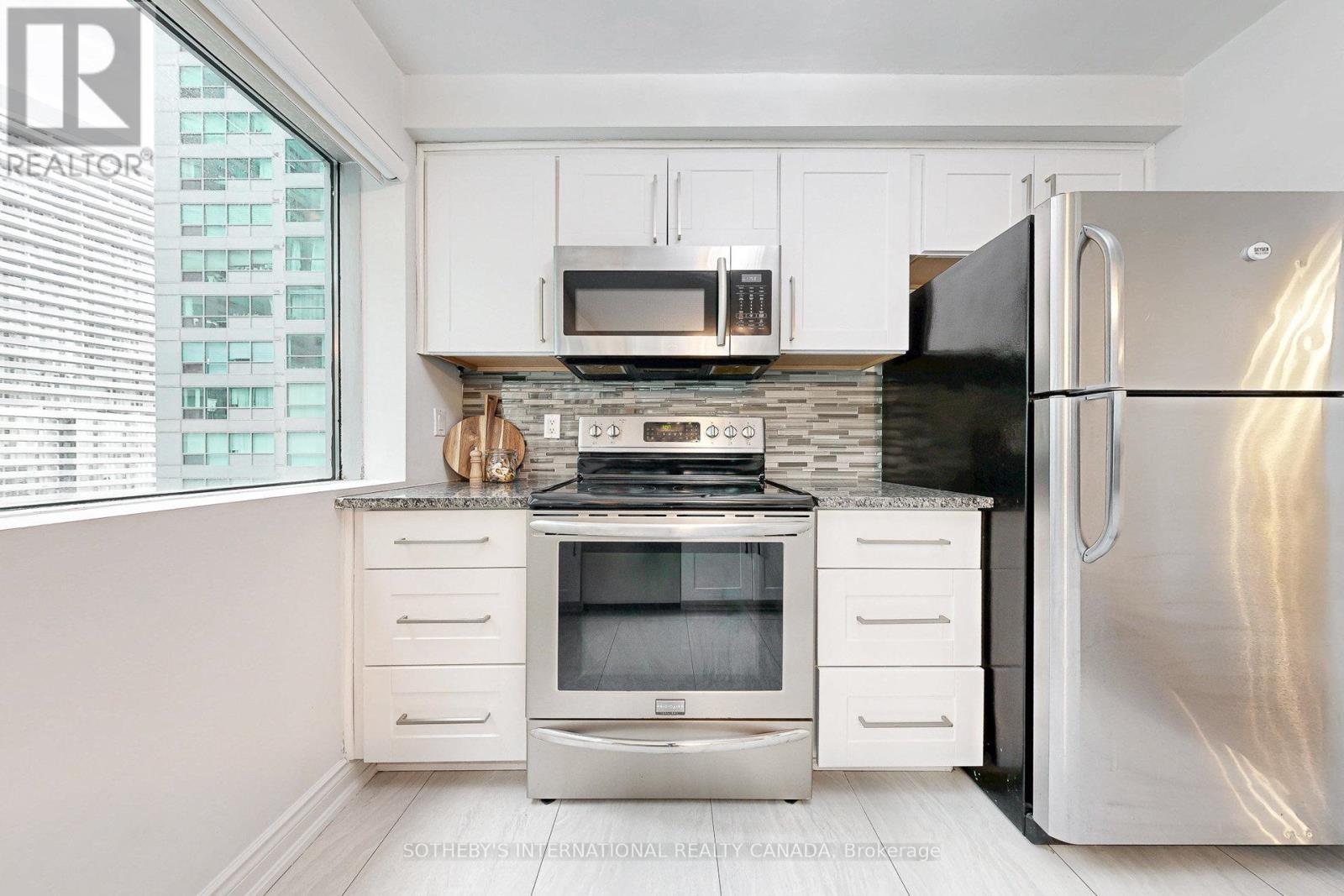 712 - 10 Queens Quay W, Toronto, Ontario  M5J 2R9 - Photo 11 - C12643724