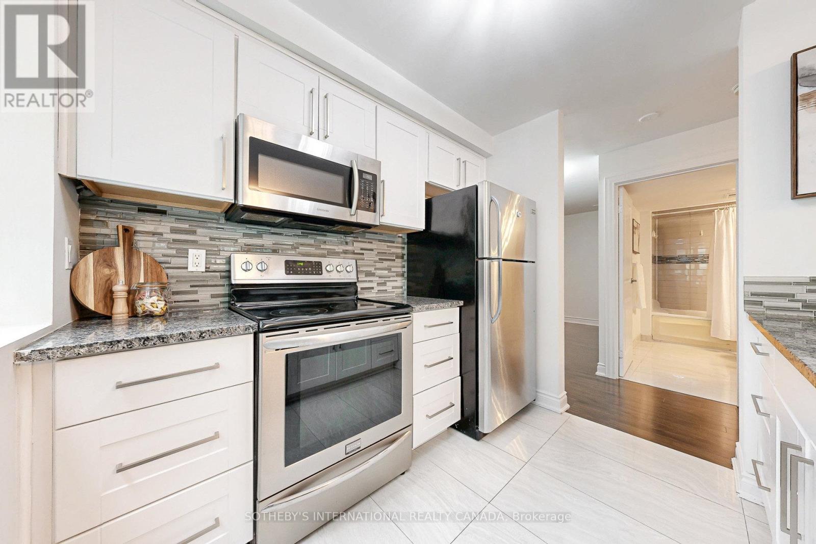 712 - 10 Queens Quay W, Toronto, Ontario  M5J 2R9 - Photo 13 - C12643724