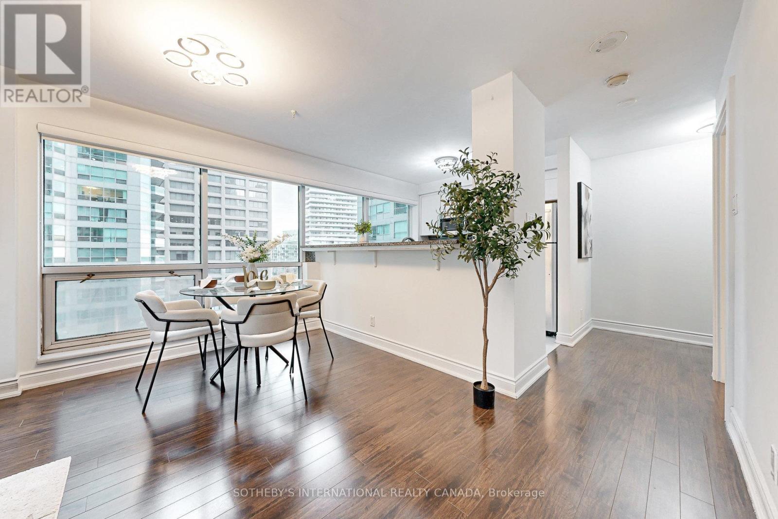 712 - 10 Queens Quay W, Toronto, Ontario  M5J 2R9 - Photo 16 - C12643724